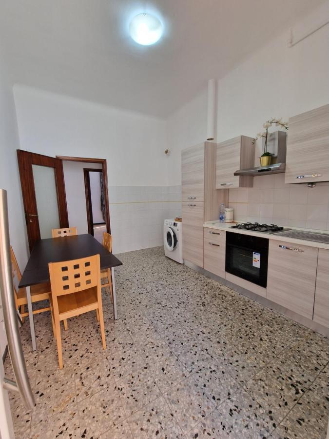 Appartamento La casa della stazione La Spezia Esterno foto